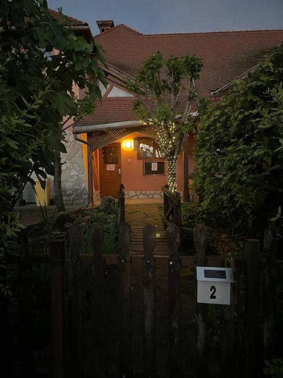 Greenpark Garden Villa Family Apartments Near Tokaj Серенч Екстериор снимка